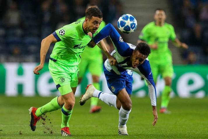 赛前社区盾焦点战，费耶诺德内部沟通，悬念犹存，纪律约束更严格的简单介绍