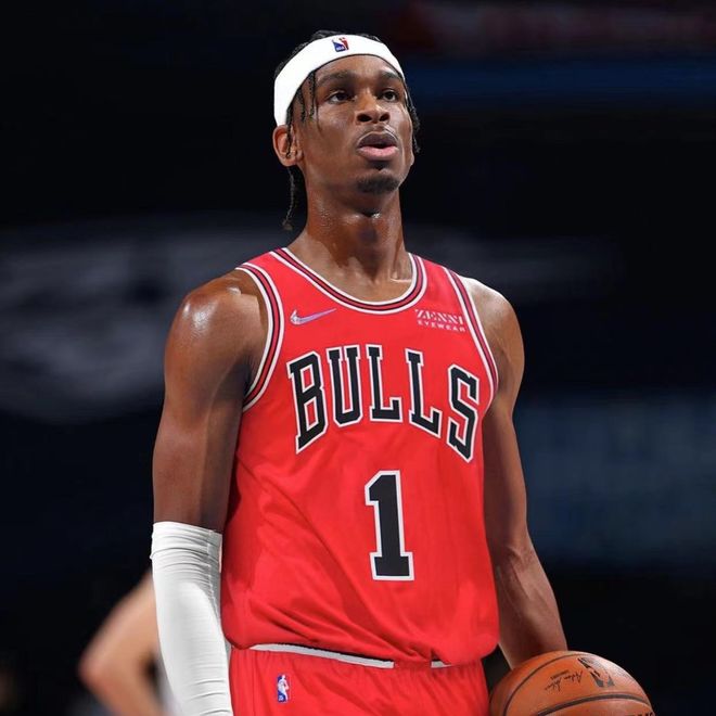 开云体育网页版登录入口俄克拉荷马雷霆冲刺阶段造点机会风云突变多伦多猛龙加时末段复出首秀，媒体一致点评：蒂姆在RNG比赛中败北的简单介绍